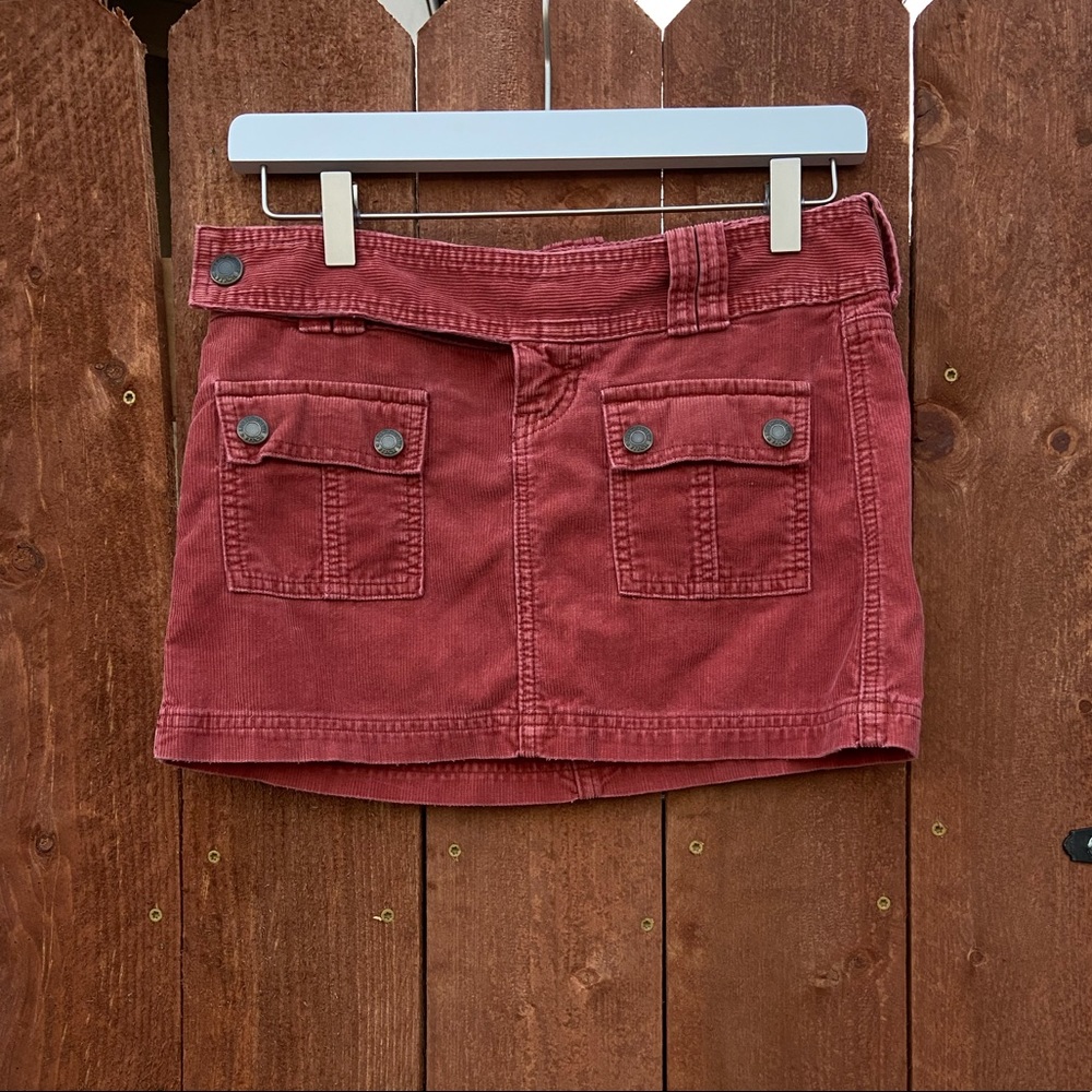 Abercrombie and Fitch maroon corduroy skirt, new with out tags